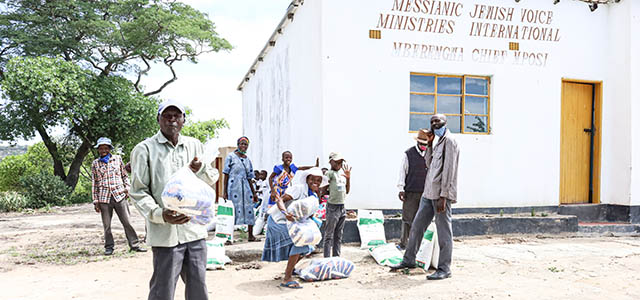 Food distribution in Zimbabwe